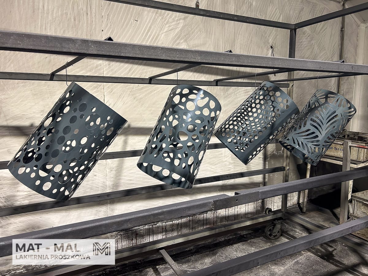 Realizacja MAT-MAL nr 28 – malowanie proszkowe